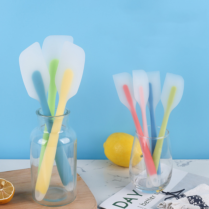2 サイズのシリコンスクレーパー、耐熱性、ノンスティック、柔 - Kitchen Gadgets Must Have のレビューと価格