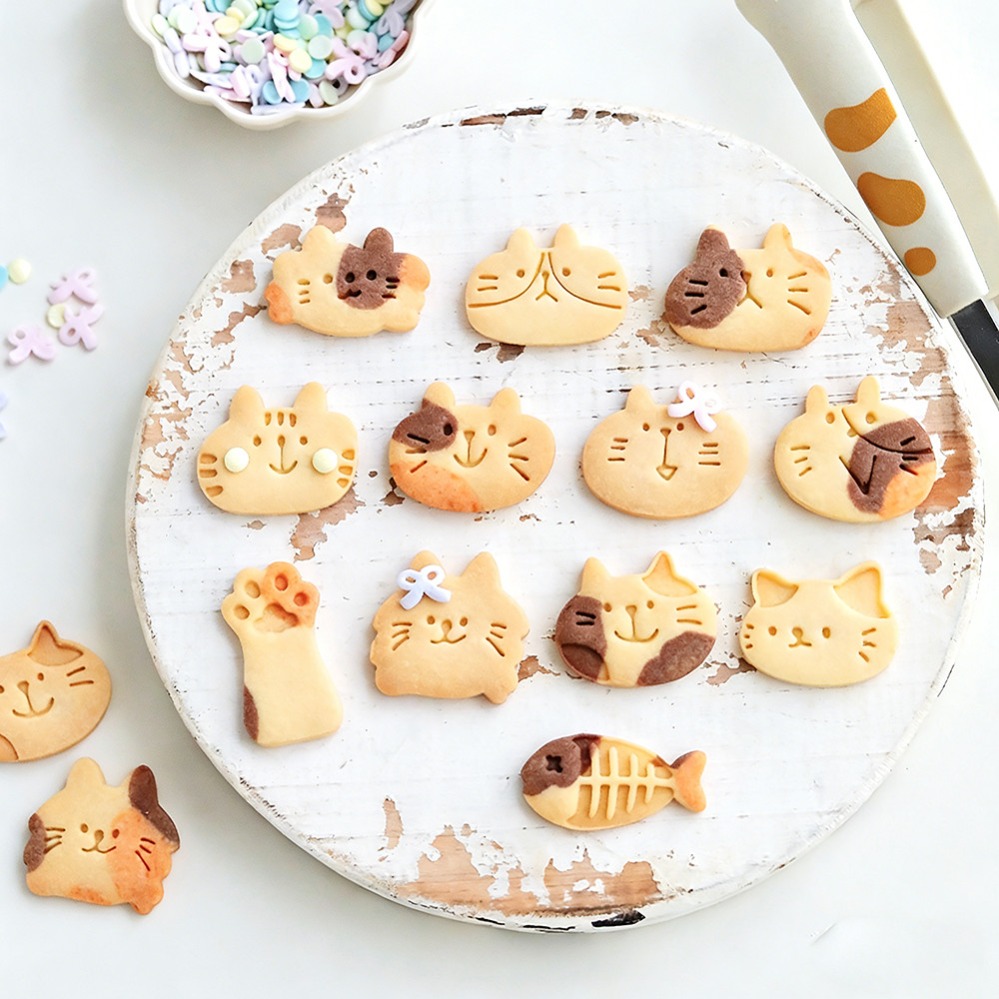 かわいい子猫DIYスタンプクッキーカッター焼き型ベーキングア - Kitchen Gadgets Oxo のレビューと価格